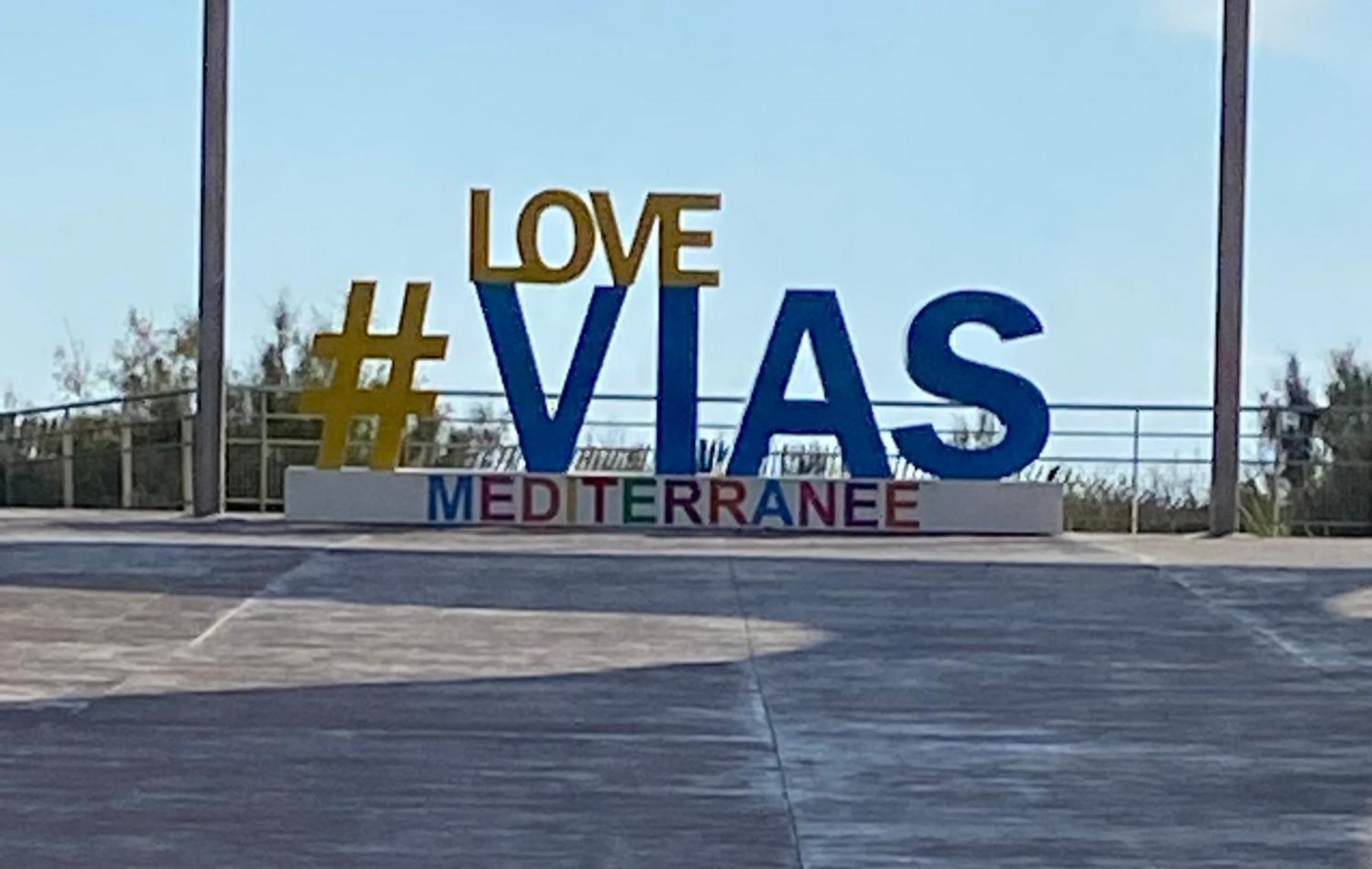 Mobhilomme La Carabasse Hotel Vias Exterior photo